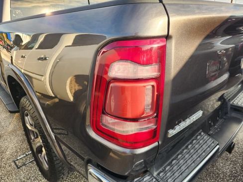 Used 2022 RAM 1500 Laramie AWD/4WD image 6