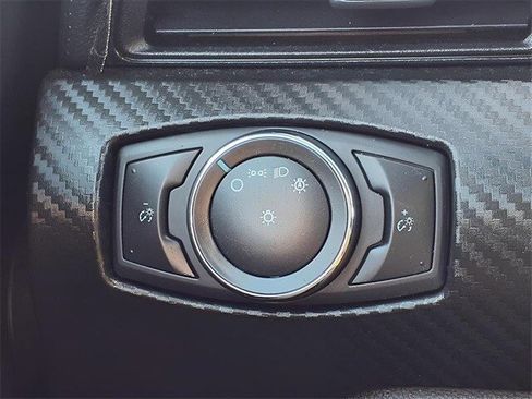 Certified 2021 Ford Mustang Coupe image 43