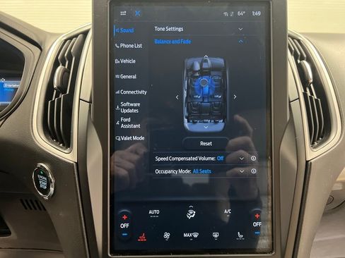 Used 2024 Ford Edge SEL image 52