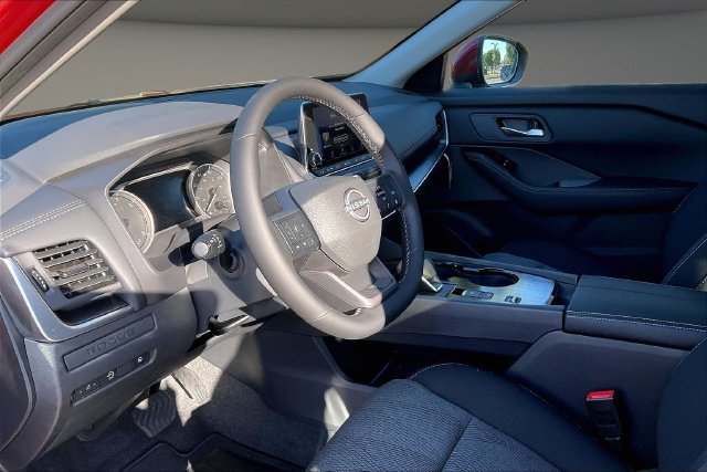 New 2027 Nissan Rogue SV w/ Cold Weather Package FWD image 7