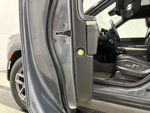 Used 2024 Rivian R1T Adventure AWD/4WD image 30