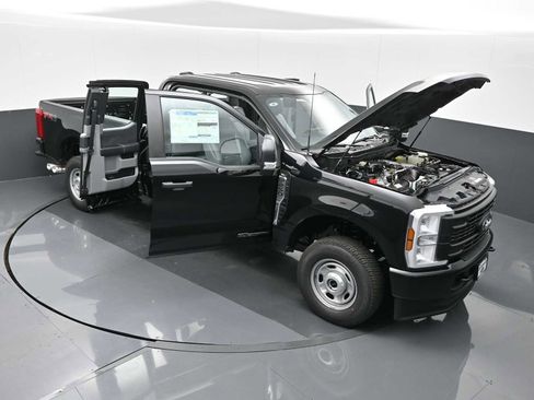 New 2025 Ford F250 XL w/ FX4 Off-Road Package image 25