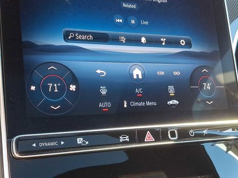 Used 2025 Mercedes-Benz C 300 4MATIC Sedan image 12