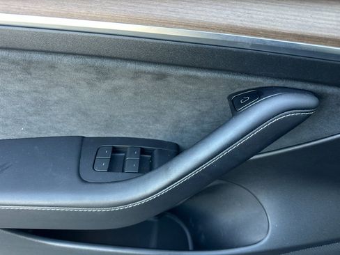 Used 2021 Tesla Model 3 Long Range AWD/4WD image 11