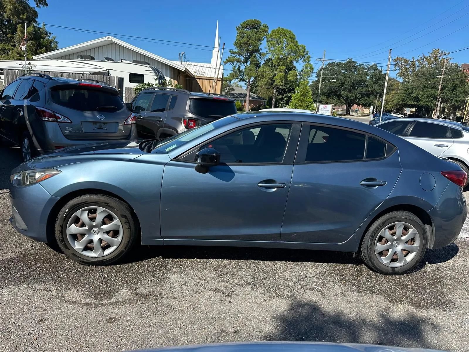 Used 2015 MAZDA MAZDA3 i SV FWD image 4