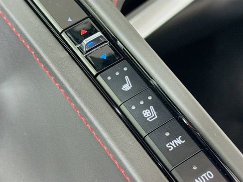 Used 2021 Chevrolet Corvette Stingray Premium Conv w/ Battery Protection Package image 21