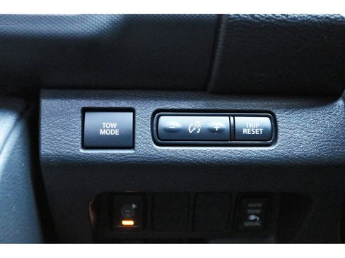 Used 2023 Nissan Frontier Pro-X w/ Pro-X Premium Package image 22