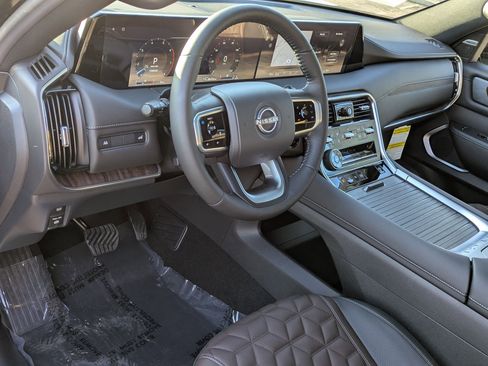 New 2026 Nissan Armada Platinum image 11