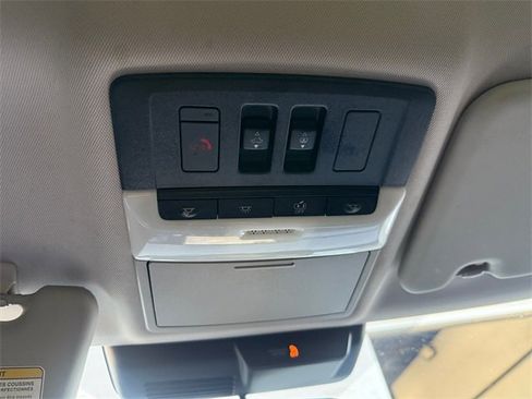 Used 2022 Mitsubishi Outlander SE image 24