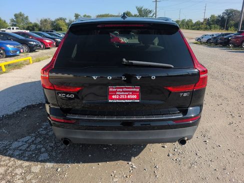 Used 2019 Volvo XC60 T5 Momentum w/ Premium Package AWD/4WD image 4