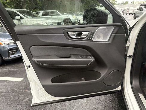 Used 2023 Volvo XC60 B5 Ultimate w/ Climate Package FWD image 24