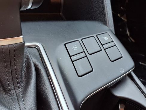 Used 2023 Kia Sportage LX image 15