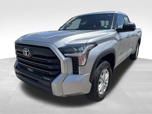 Used 2023 Toyota Tundra SR5 w/ SR5 Premium Package AWD/4WD image 2
