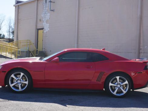 Used 2015 Chevrolet Camaro SS w/ RS Package image 12