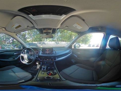 Used 2025 Nissan Rogue SV AWD/4WD image 39