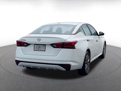 Used 2025 Nissan Altima 2.5 SV image 15