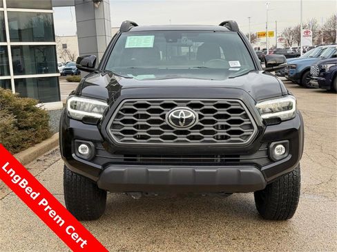 Used 2023 Toyota Tacoma TRD Off-Road image 8
