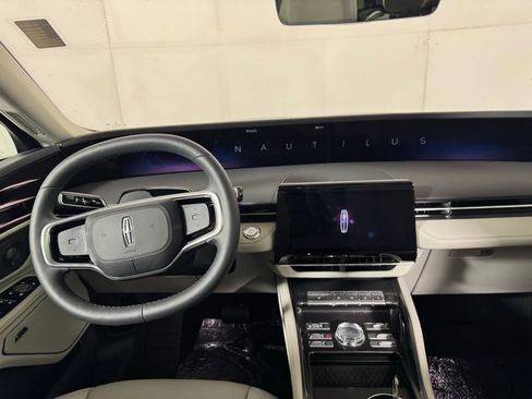 New 2026 Lincoln Nautilus Premier w/ Equipment Group 102A image 25