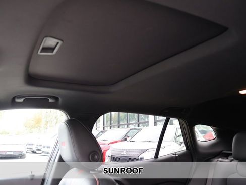 Used 2024 Chevrolet Trax RS w/ Sunroof Package FWD image 3