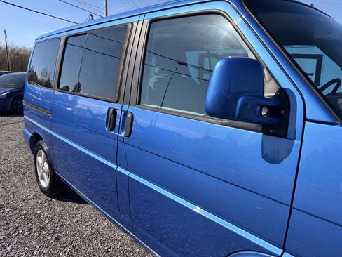 Used 2001 Volkswagen Eurovan FWD image 10