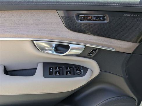 Used 2026 Volvo XC90 B6 Plus w/ Protection Package Premier image 11