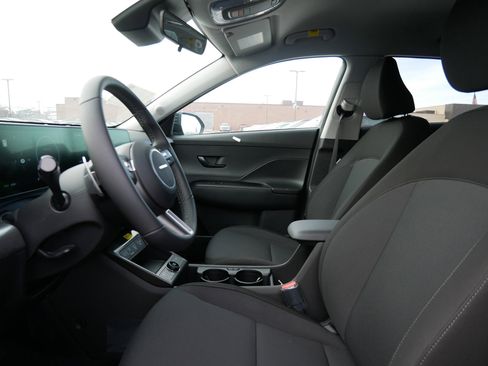 New 2025 Hyundai Kona SEL FWD image 6