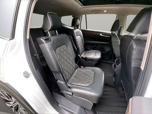 Used 2024 Volkswagen Atlas SEL Premium R-Line AWD/4WD image 26