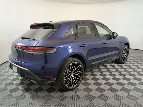 Used 2026 Porsche Macan AWD/4WD image 10