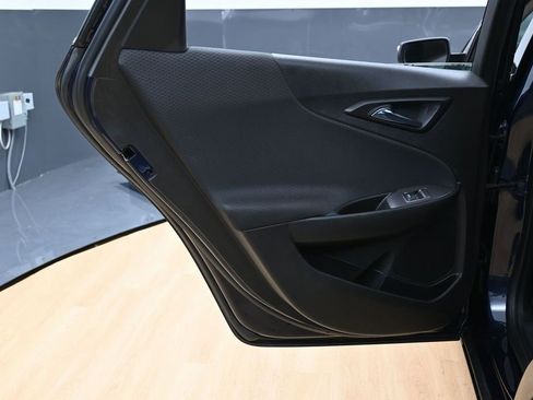 Used 2018 Chevrolet Malibu LT image 36