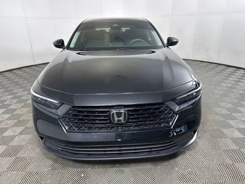 Used 2023 Honda Accord EX image 8