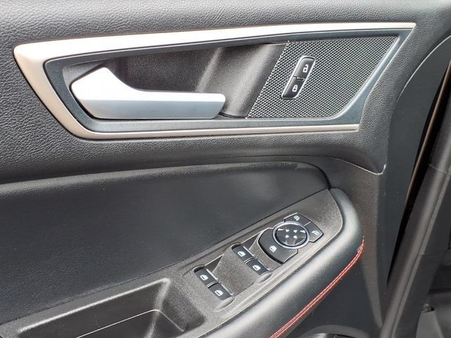 Used 2024 Ford Edge ST-Line AWD/4WD image 14