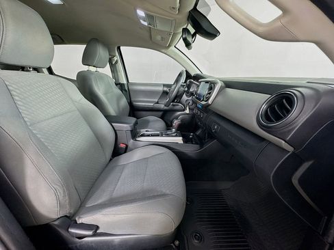 Used 2022 Toyota Tacoma SR5 image 33