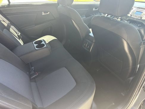 Used 2016 Kia Sportage LX w/ LX Popular Package FWD image 11