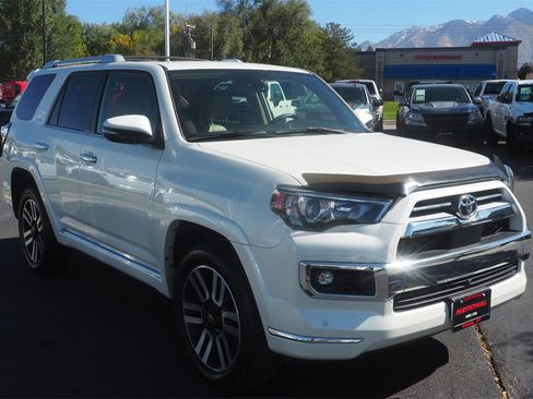 Used 2022 Toyota 4Runner Limited image 3