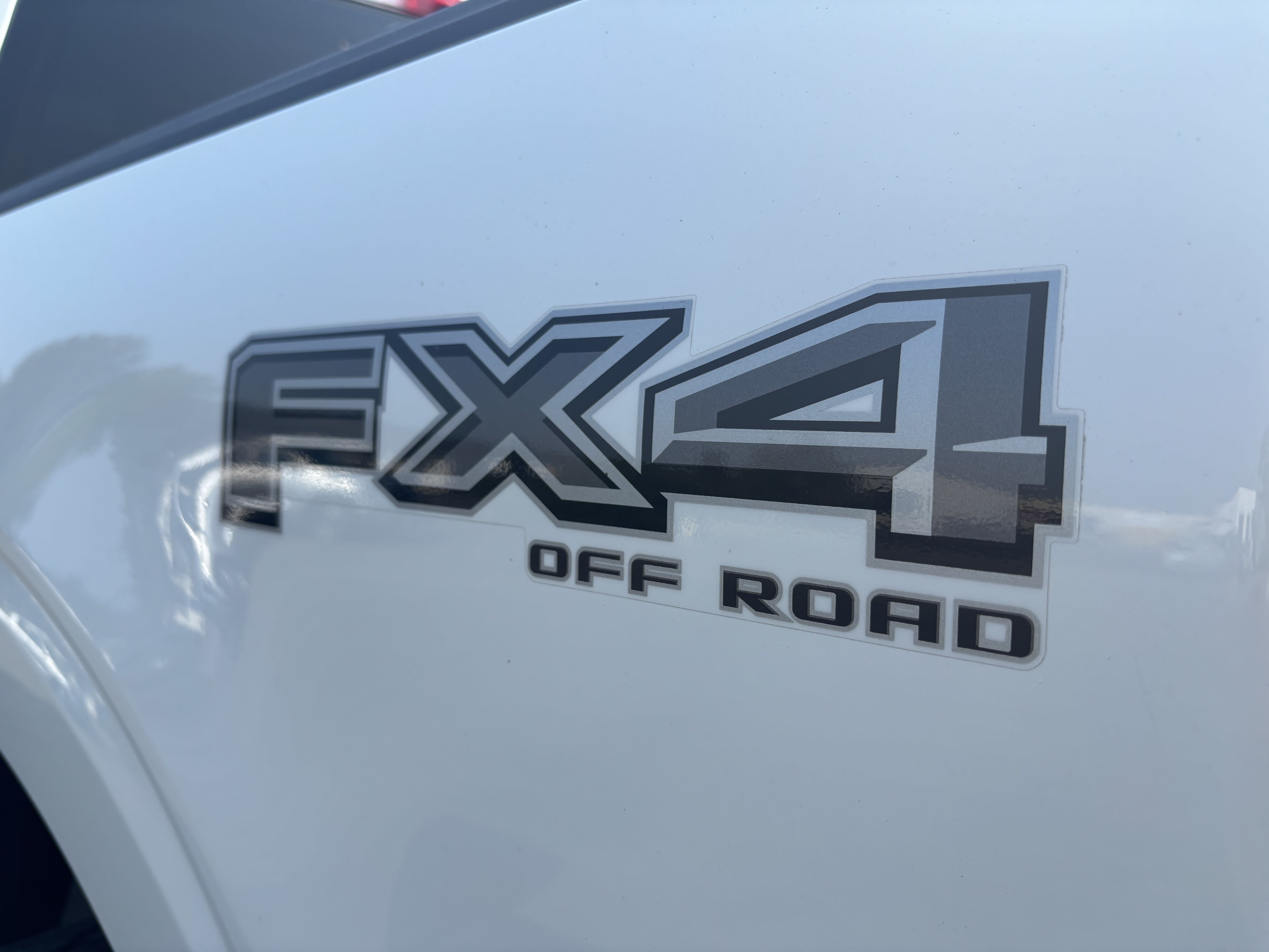 Used 2024 Ford F150 Platinum w/ FX4 Off-Road Package AWD/4WD image 11