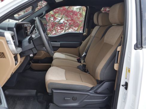 Certified 2024 Ford F350 XLT AWD/4WD image 3