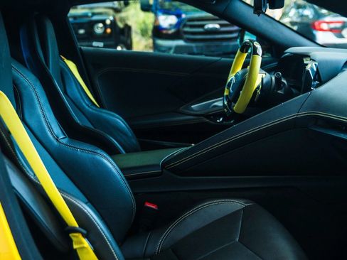 Used 2025 Chevrolet Corvette Z06 RWD image 29