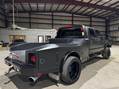 Used 2007 Ford F550 4x4 Crew Cab Super Duty image 4