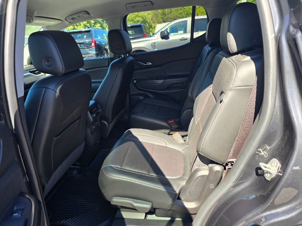 Used 2020 GMC Acadia SLT FWD image 10
