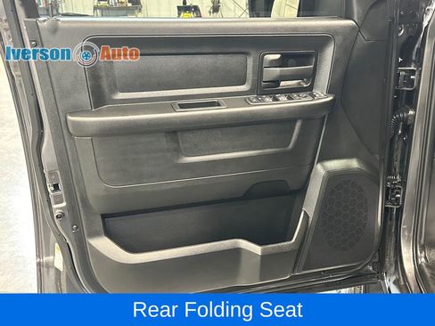 Used 2024 RAM 2500 Tradesman w/ Chrome Appearance Group AWD/4WD image 14