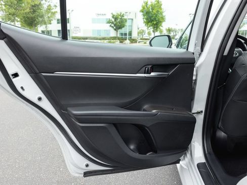 Certified 2022 Toyota Camry LE w/ Carpet Mat Package (TMS) FWD image 29