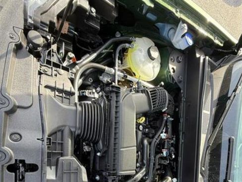 New 2025 Ford Maverick Lariat w/ 4K Tow Package image 26