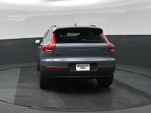 Used 2023 Volvo XC40 B5 Plus w/ Driver Assist Package AWD/4WD image 7