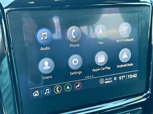 Used 2022 Chevrolet Traverse LT w/ LT Premium Package image 15