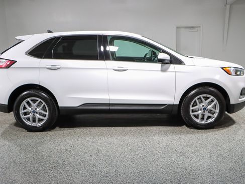 Used 2023 Ford Edge SEL AWD/4WD image 6