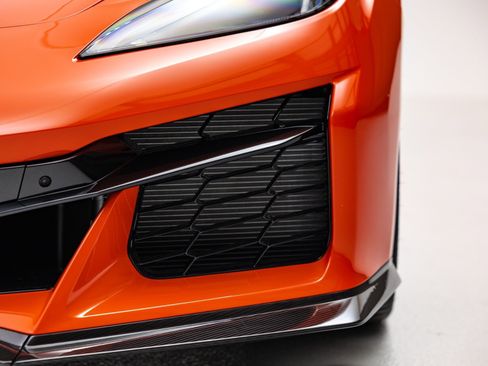 Used 2026 Chevrolet Corvette ZR1 w/ Stealth Interior Trim Package image 11