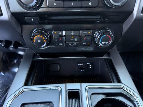 Used 2015 Ford F150 XLT w/ Equipment Group 302A Luxury RWD image 21