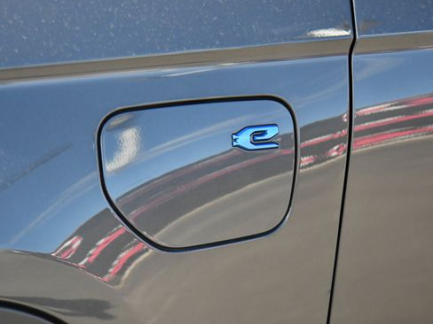 Used 2022 Jeep Grand Cherokee Limited 4xe w/ MOPAR Finishing Package AWD/4WD image 13