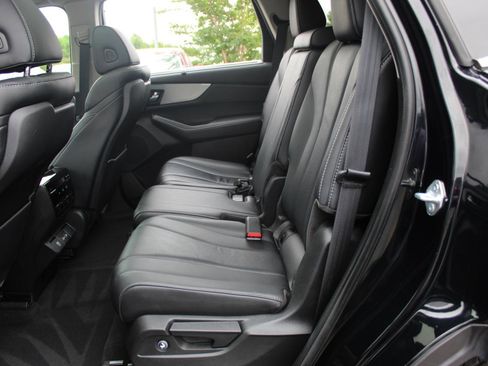 Used 2024 Acura MDX SH-AWD w/ Technology Package image 14
