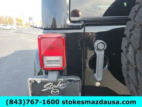 Used 2016 Jeep Wrangler Unlimited Sahara w/ Max Tow Package image 27